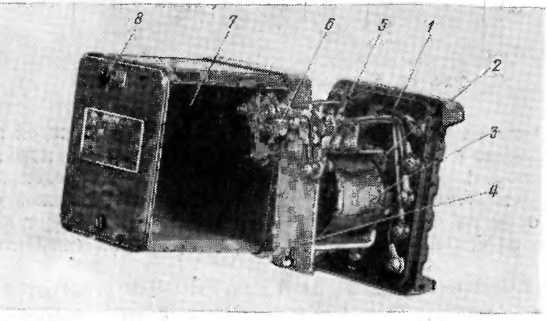 Рис. 86. Промежуточное реле типа ЭП-101А