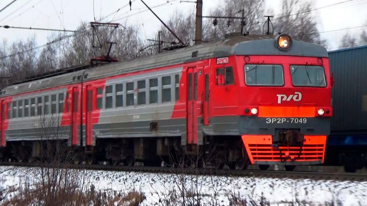 Электропоезд ЭР2Р-7049